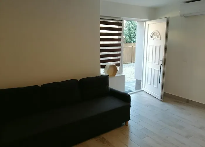 Апартаменты Harom Apartmanhaz Балатонлелле